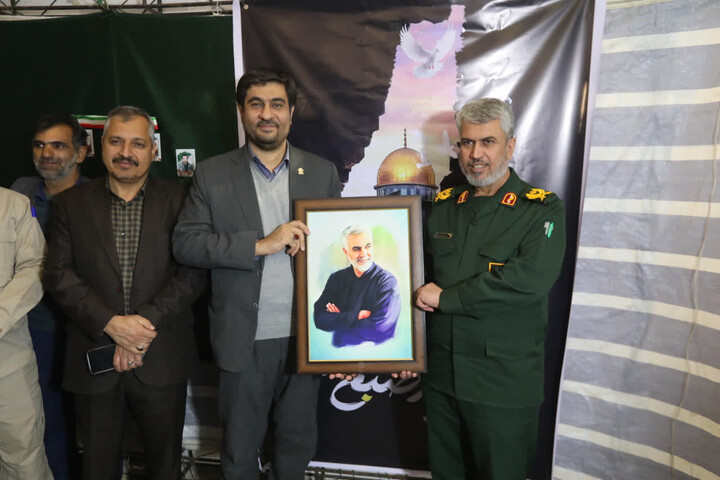 تصاویر/ برگزاری نخستین سالگرد تدفین شهید گمنام در پارک بزرگ شهر