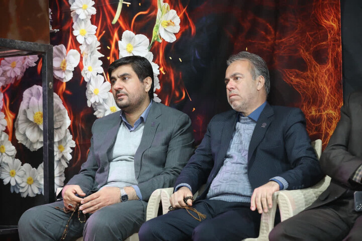 تصاویر/ برگزاری نخستین سالگرد تدفین شهید گمنام در پارک بزرگ شهر