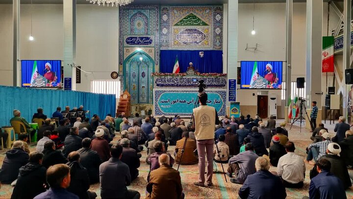 تصاویر/ اقامه نماز جمعه شهر رابر