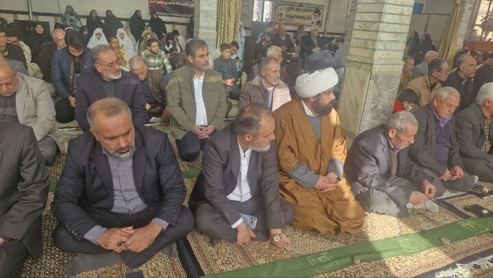 تصاویر/  اقامه نماز جمعه پلدشت