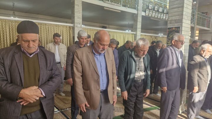 تصاویر/  اقامه نماز جمعه پلدشت