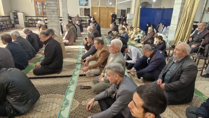 تصاویر/  اقامه نماز جمعه پلدشت