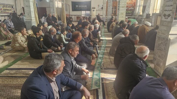 تصاویر/  اقامه نماز جمعه پلدشت