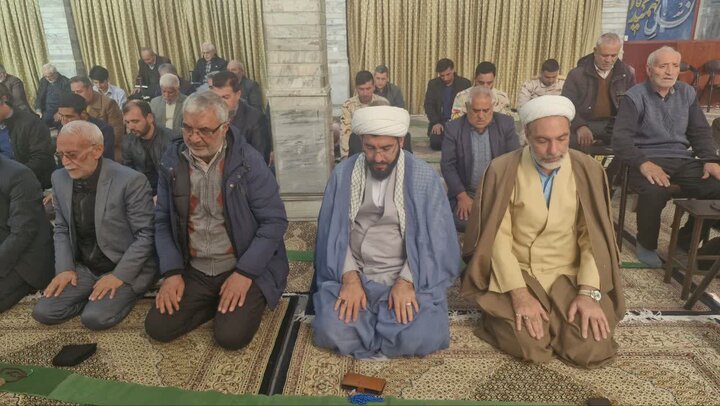 تصاویر/  اقامه نماز جمعه پلدشت