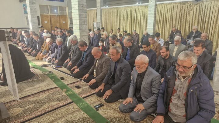 تصاویر/  اقامه نماز جمعه پلدشت