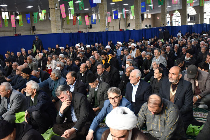 تصاویر/ اقامه نماز جمعه خوی