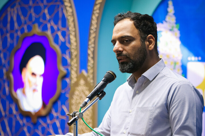 تصاویر/ اختتامیه محفل شعر آن صبح نزدیک در مسجد مقدس جمکران