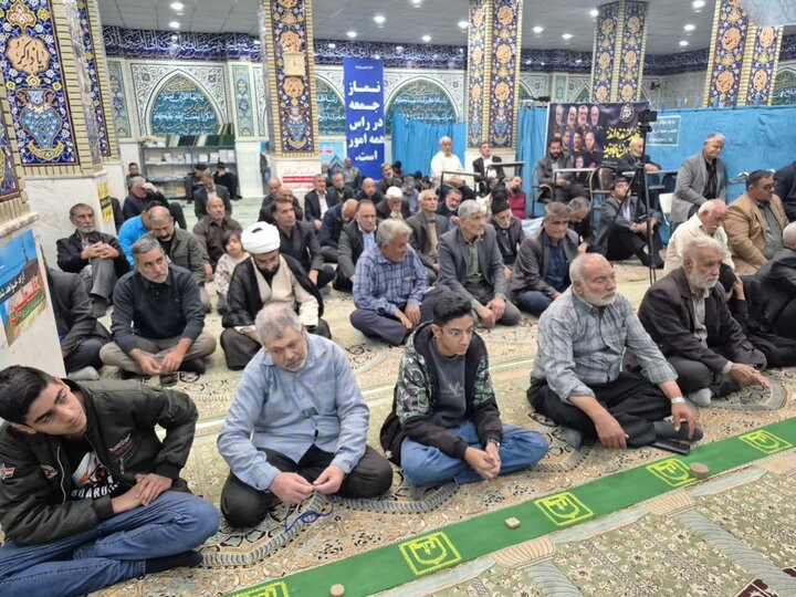 تصاویر/ اقامه نماز جمعه شهر پاریز