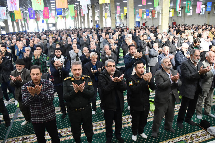 تصاویر/ اقامه نماز جمعه خوی