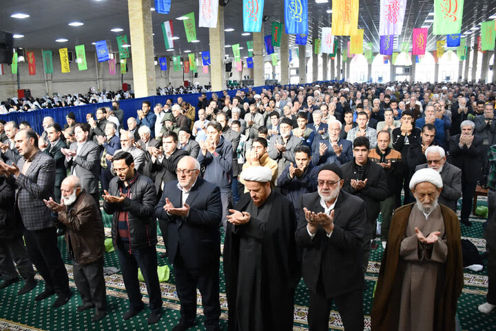 تصاویر/ اقامه نماز جمعه خوی