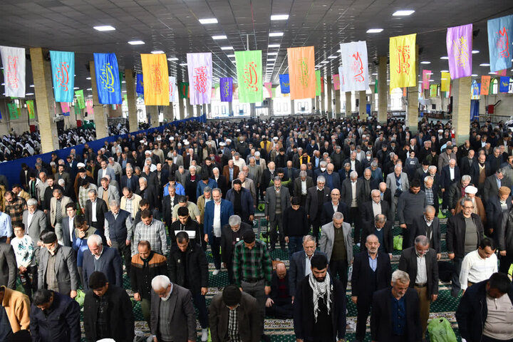 تصاویر/ اقامه نماز جمعه خوی