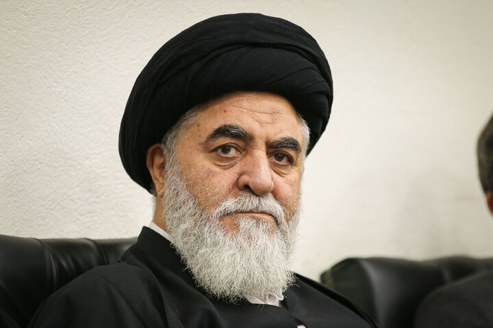 تصاویر/ اختتامیه محفل شعر آن صبح نزدیک در مسجد مقدس جمکران