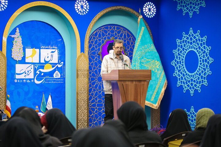 تصاویر/ اختتامیه محفل شعر آن صبح نزدیک در مسجد مقدس جمکران