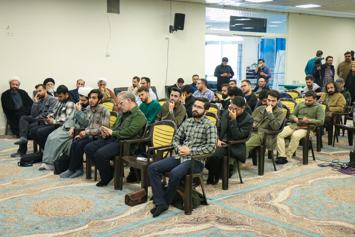 تصاویر/ اختتامیه محفل شعر آن صبح نزدیک در مسجد مقدس جمکران