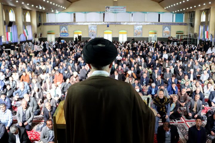 تصاویر/ اقامه نماز جمعه شهرستان سلماس