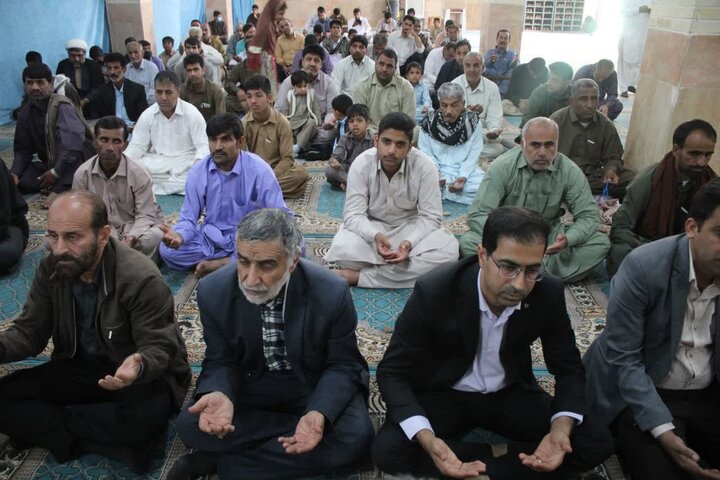 تصاویر/ اقامه نماز جمعه شهر جازموریان