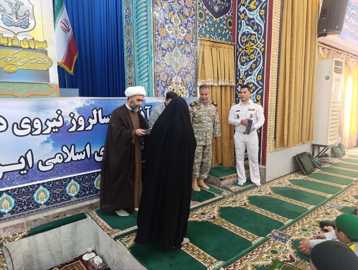 تصاویر/ آیین عبادی سیاسی نمازجمعه امروز شهر دارالحماسه بوشهر