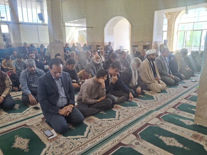 تصاویر/ اقامه نماز جمعه شهر بلورد