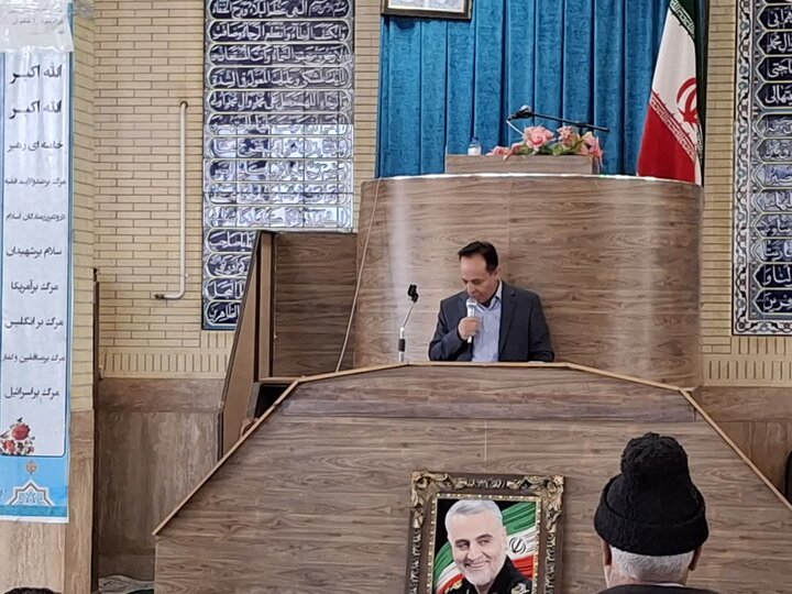 تصاویر/ اقامه نماز جمعه شهر بلورد