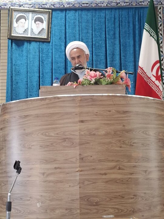 تصاویر/ اقامه نماز جمعه شهر بلورد