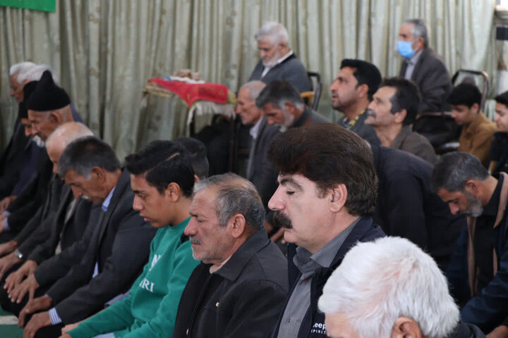 تصاویر/ اقامه نماز جمعه شهر زیدآباد