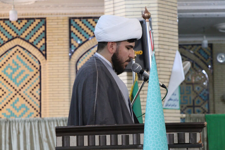 تصاویر/ اقامه نماز جمعه شهر زیدآباد