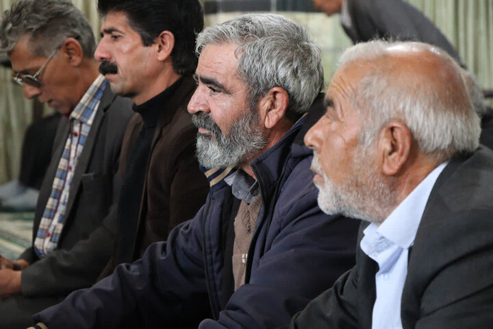 تصاویر/ اقامه نماز جمعه شهر زیدآباد