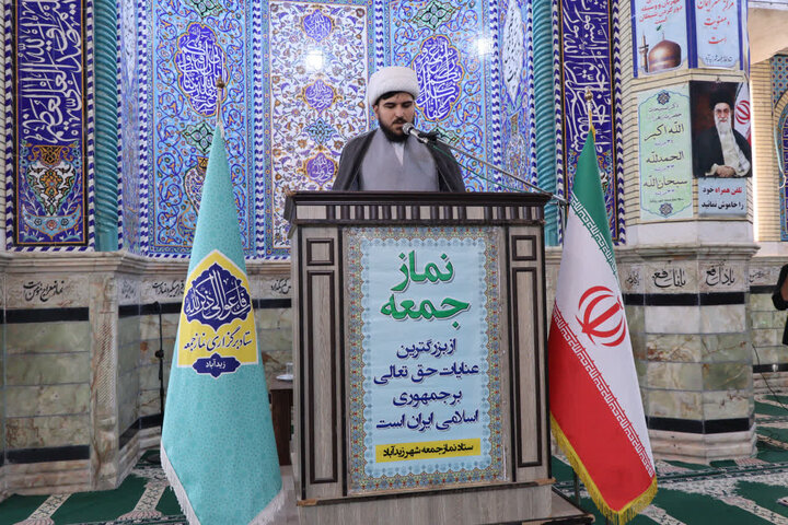 تصاویر/ اقامه نماز جمعه شهر زیدآباد