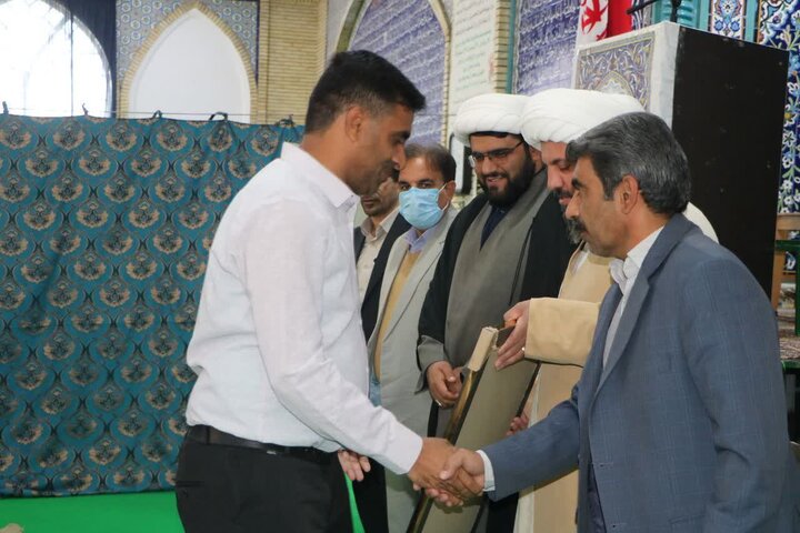 تصاویر/ اقامه نماز جمعه شهر فهرج