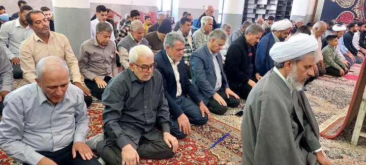 تصاویر/ اقامه نماز جمعه شهر شهداد