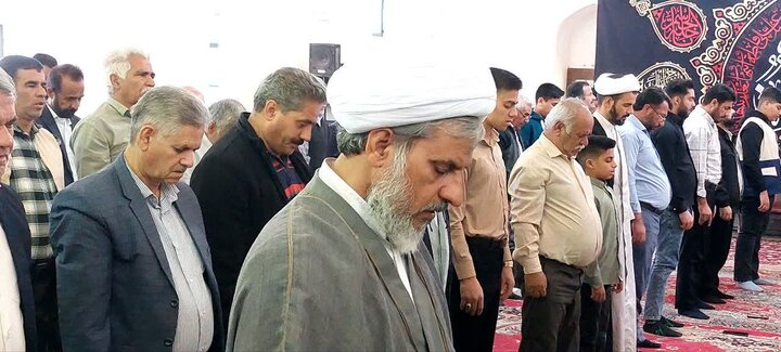 تصاویر/ اقامه نماز جمعه شهر شهداد