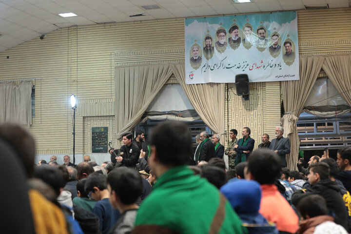 تصاویر/ همایش گرامیداشت هفته بسیج در آستان مقدس امامزاده علی بن جعفر(ع)