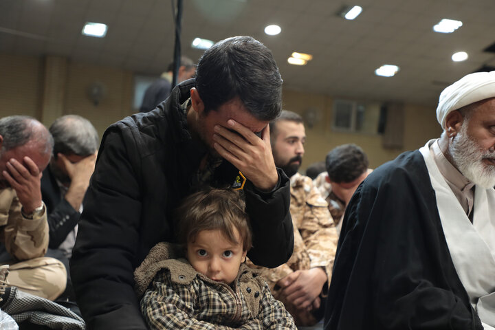 تصاویر/ همایش گرامیداشت هفته بسیج در آستان مقدس امامزاده علی بن جعفر(ع)