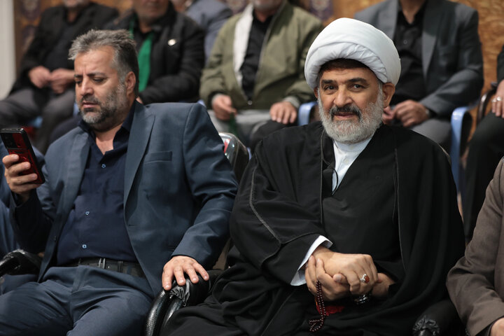 تصاویر/ همایش گرامیداشت هفته بسیج در آستان مقدس امامزاده علی بن جعفر(ع)