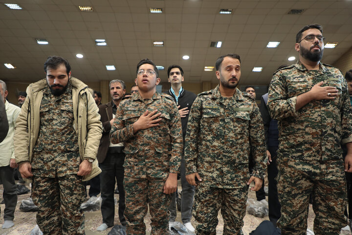 تصاویر/ همایش گرامیداشت هفته بسیج در آستان مقدس امامزاده علی بن جعفر(ع)