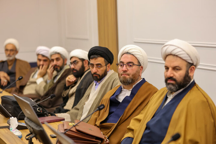 تصاویر | حضور نماینده ولی فقیه در آذربایجان شرقی در دوره دانش‌افزایی تربیت مربی ولایت فقیه