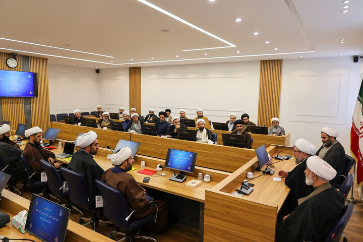 تصاویر | حضور نماینده ولی فقیه در آذربایجان شرقی در دوره دانش‌افزایی تربیت مربی ولایت فقیه