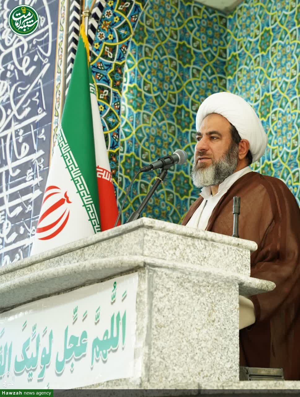 امروز همه باید بسیجی که مایه امید مستضعفین عالم است را تقویت کنیم