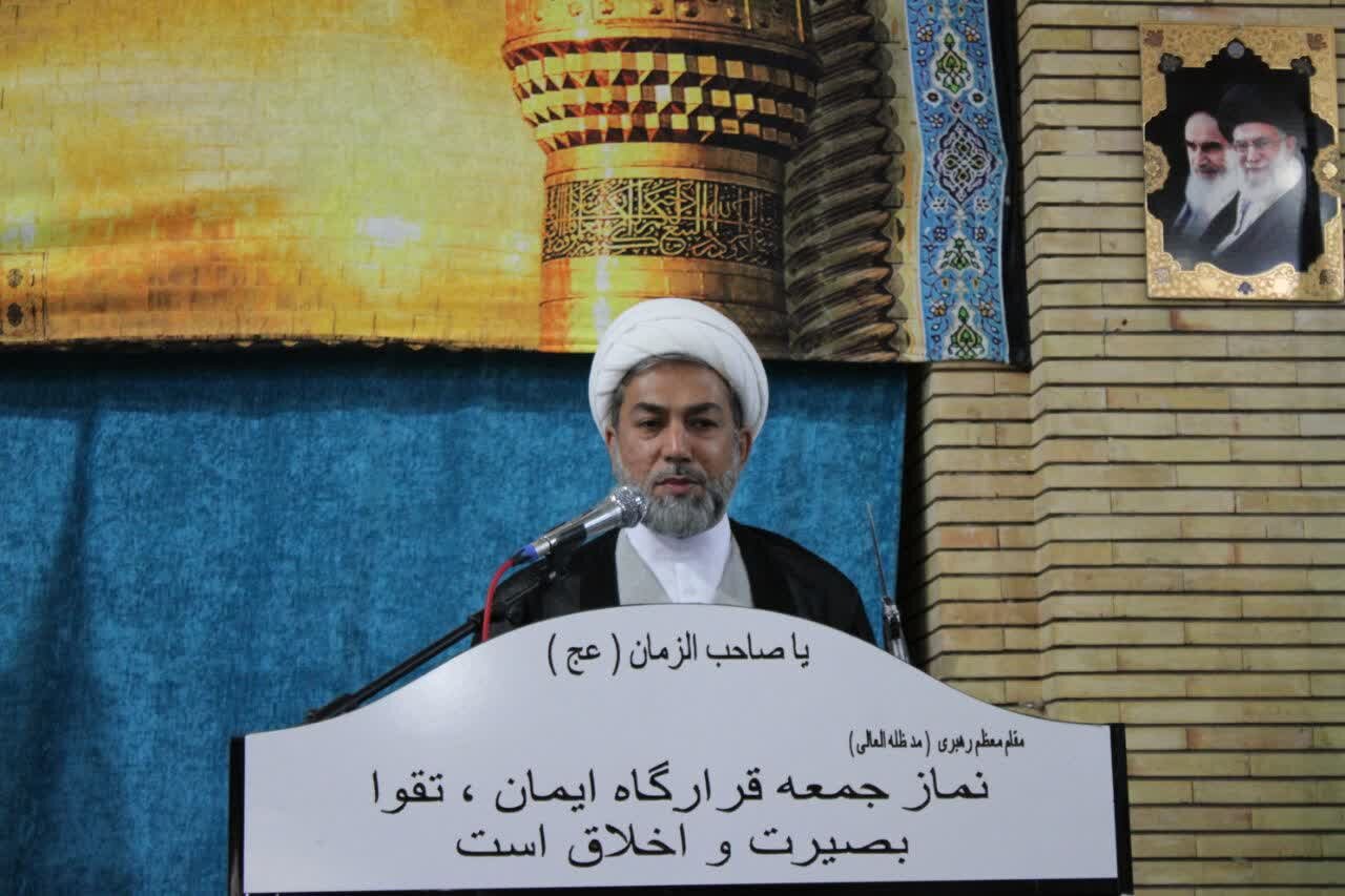 مادران و همسران شهدا ام البنین های انقلاب اسلامی هستند