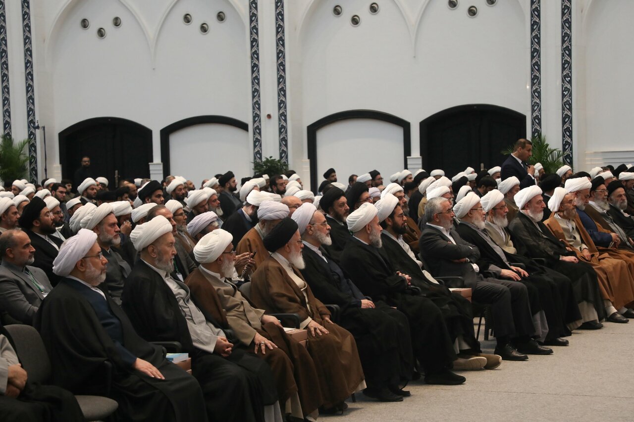 تصاویر/ برگزاری کنگره بین المللی میرزای نائینی در نجف اشرف (2)