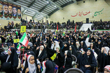 طلاب و دانشجویان بسیجی،مدافعین اسلام و انقلاب