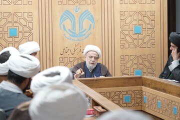 تصاویر/ نشست تخصصی پاسخ به شبهات مربوط به شهادت حضرت زهرا(س)