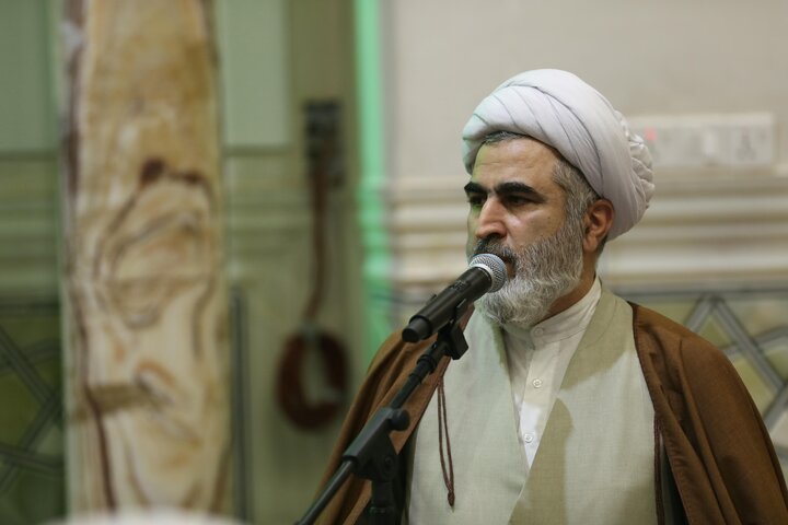 تصاویر دیدار مدیر حوزه های علمیه با طلاب و روحانیون ایرانی مقیم نجف اشرف