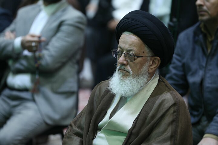 تصاویر دیدار مدیر حوزه های علمیه با طلاب و روحانیون ایرانی مقیم نجف اشرف