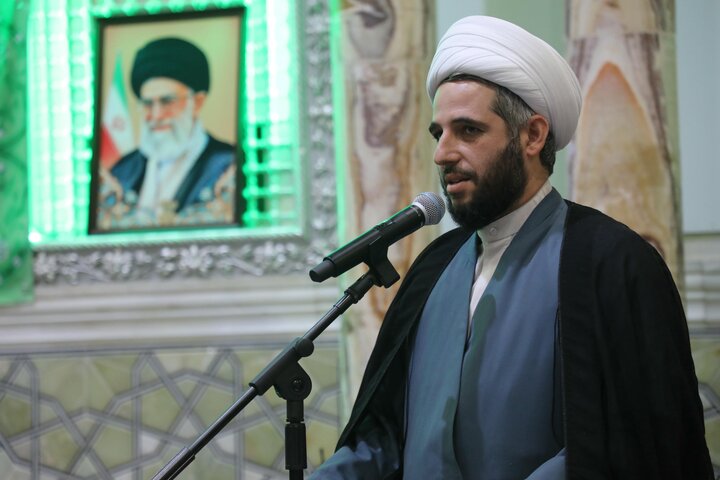 تصاویر دیدار مدیر حوزه های علمیه با طلاب و روحانیون ایرانی مقیم نجف اشرف