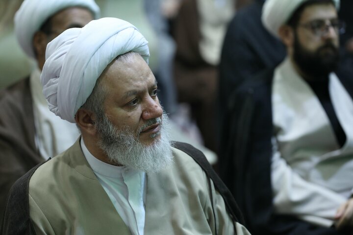 تصاویر دیدار مدیر حوزه های علمیه با طلاب و روحانیون ایرانی مقیم نجف اشرف