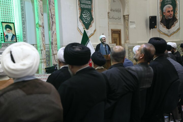 تصاویر دیدار مدیر حوزه های علمیه با طلاب و روحانیون ایرانی مقیم نجف اشرف