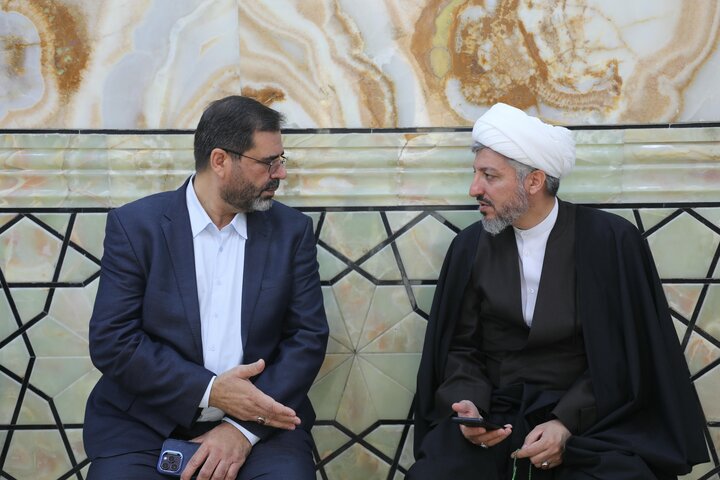 تصاویر دیدار مدیر حوزه های علمیه با طلاب و روحانیون ایرانی مقیم نجف اشرف