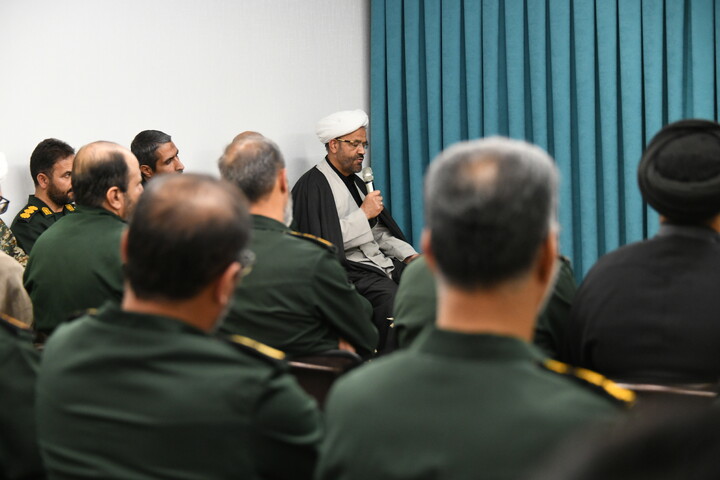 تصاویر| دیدار فرماندهان سپاه و بسیج استان اصفهان با امام جمعه