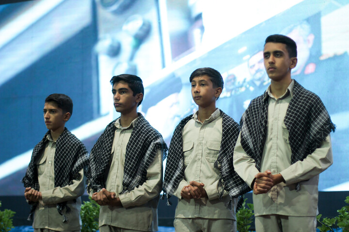 اجتماع بزرگ بسیجیان در مصلی المهدی بیرجند